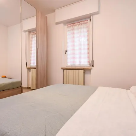 Villaggio Boschetti Mgh 1 Apartamento *