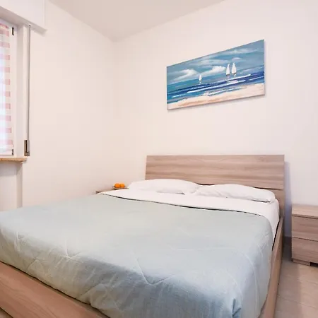 Villaggio Boschetti Mgh 1 *